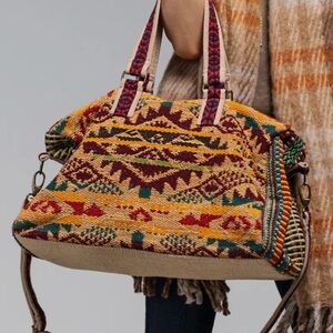 Weekender Western Boho Travel Bag Women’s Multicolor NWT
